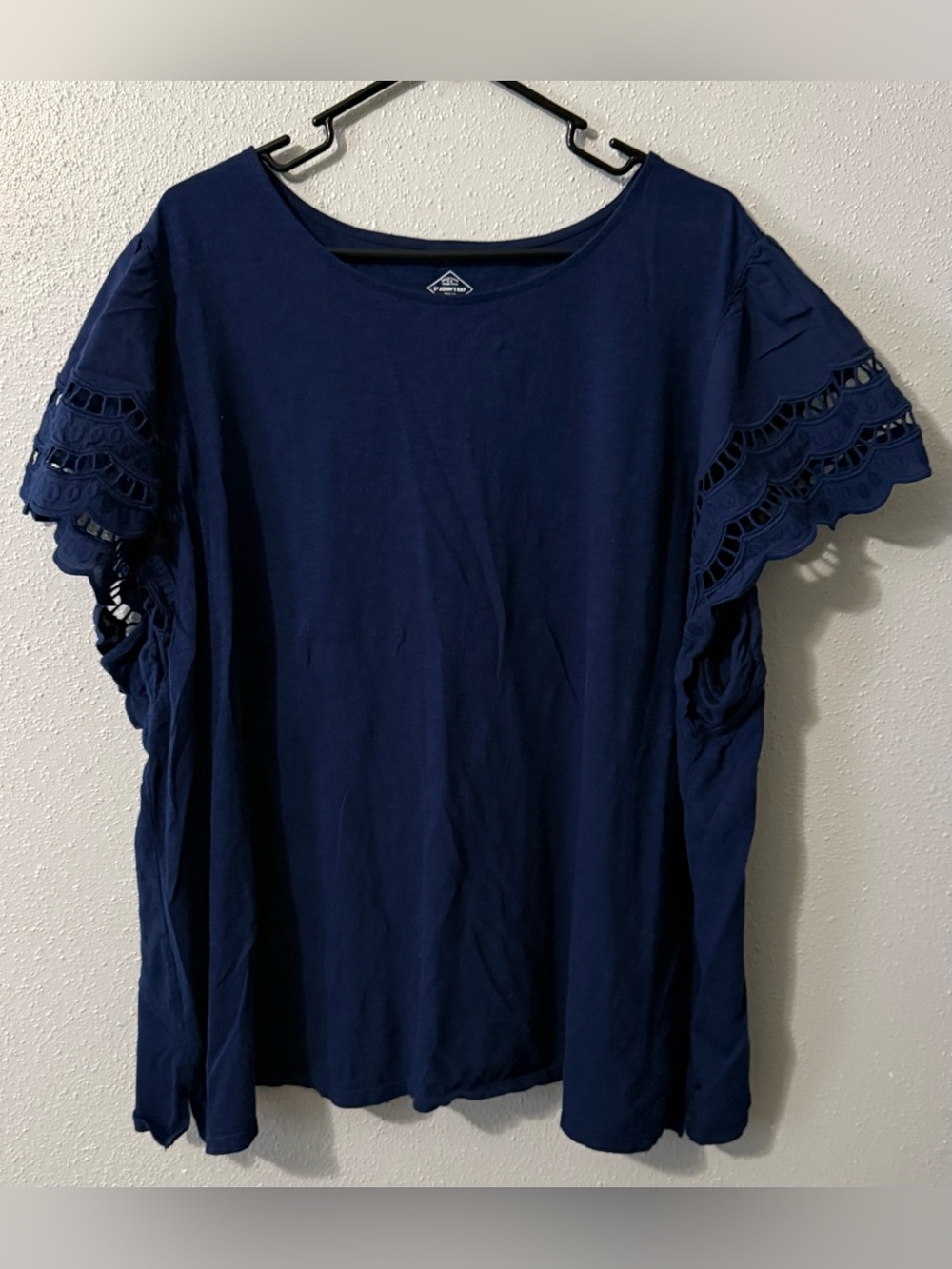 St. John's Bay Navy Blue Short Sleeve Tee with Lace Trim